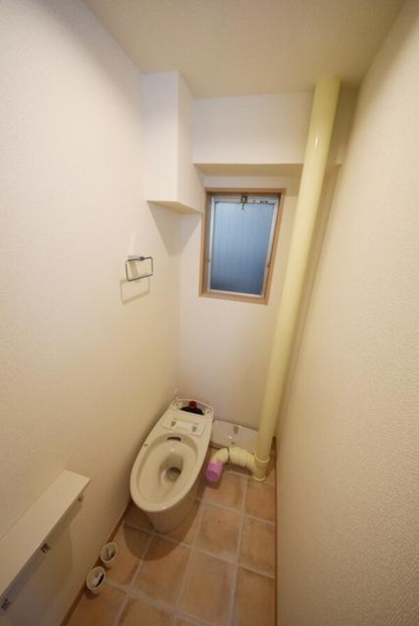 トイレ(リフォーム前の写真です)