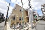 閑静な住宅街にあります