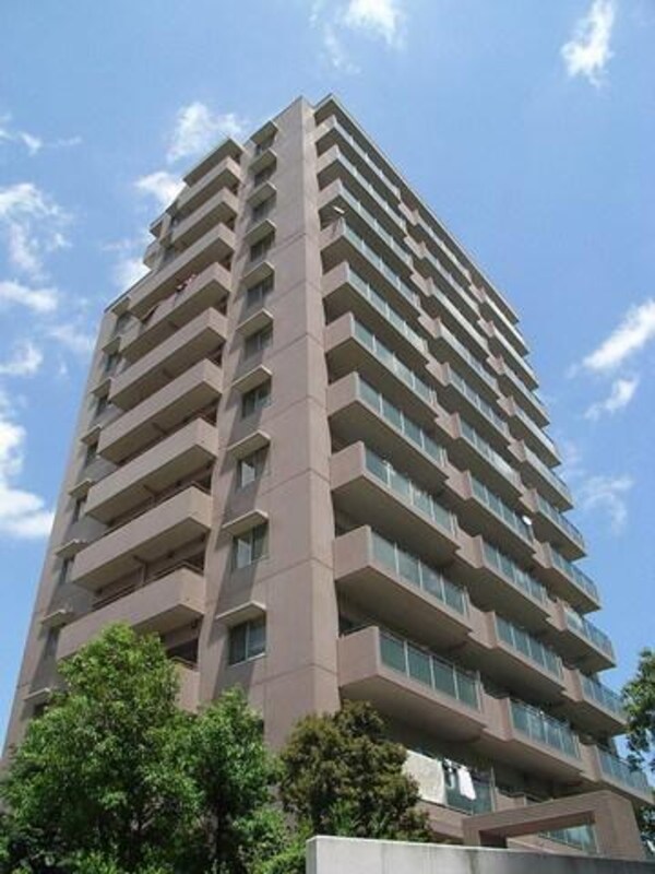 外観(堅牢な鉄筋コンクリート造マンション)