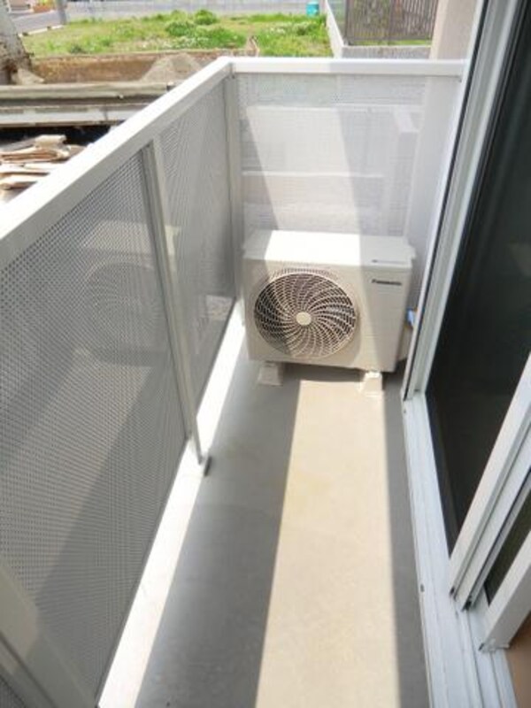 バルコニー(防犯シャッター付きバルコニー)