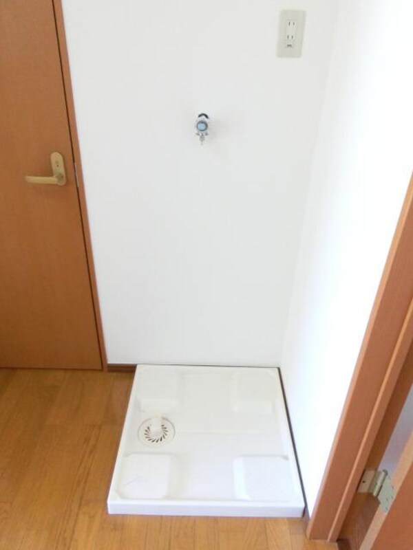 設備(室内洗濯機置き場)