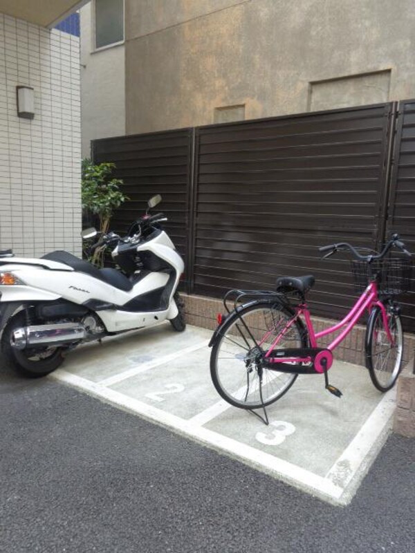 共有部分(バイク置場)