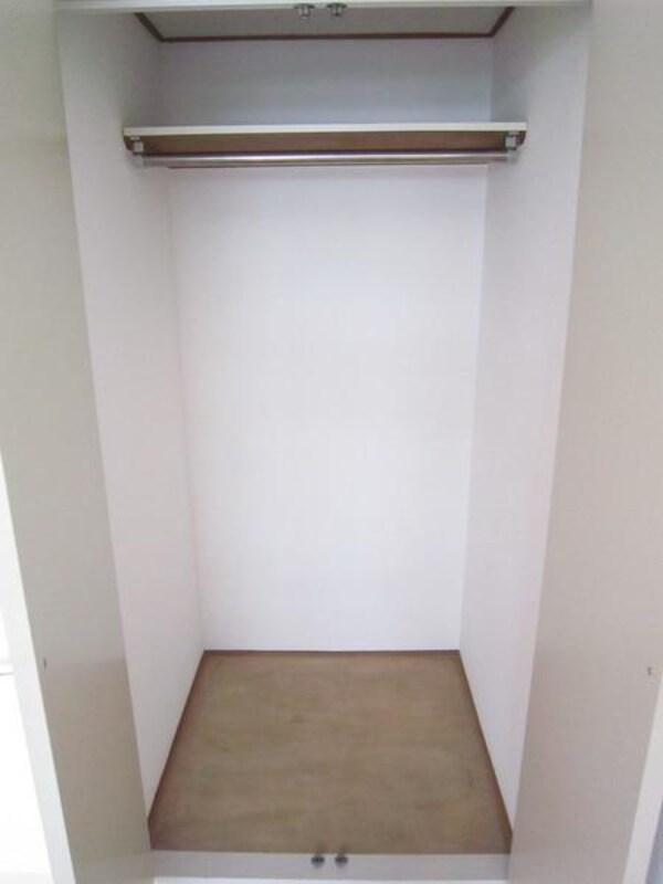 設備(クローゼット)