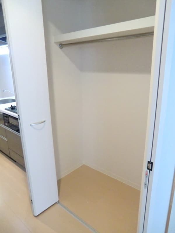 収納(★うれしい大型ＣＬ完備★)