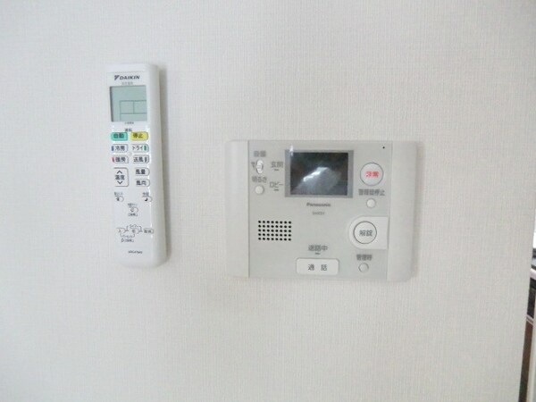 設備(ハンドフリーＴＶモニターフォン完備)