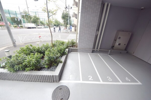 共有部分(バイク置き場です)