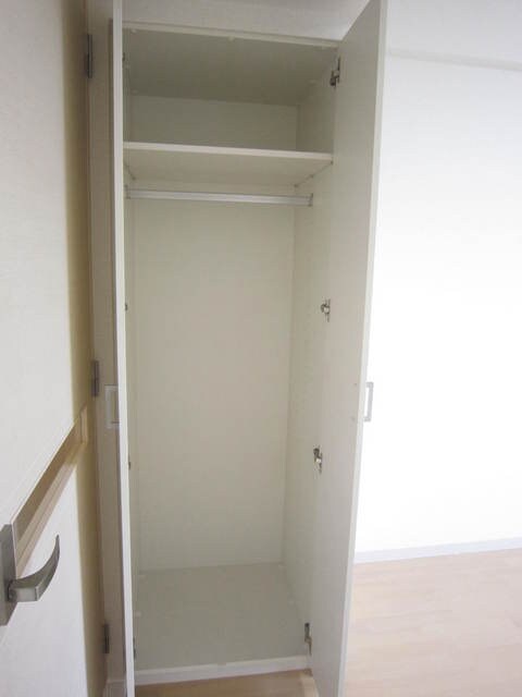 物件内観写真7　(収納)