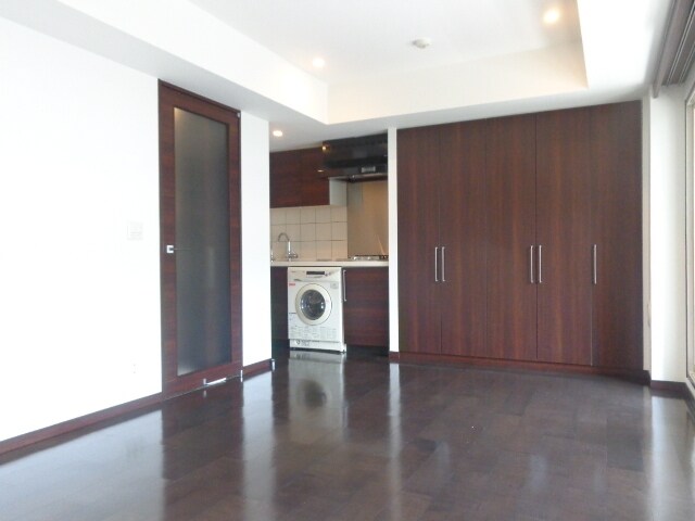 物件内観写真2　(洋室)