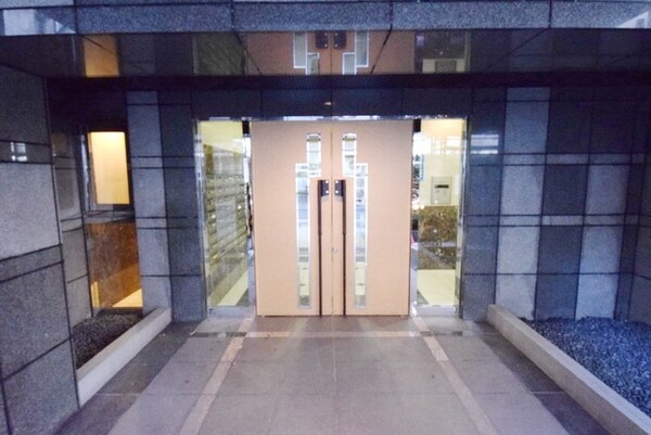 エントランス(ガラ・ステージ日本橋)