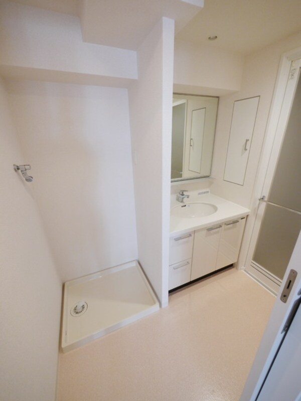 洗面(※別部屋類似間取り)