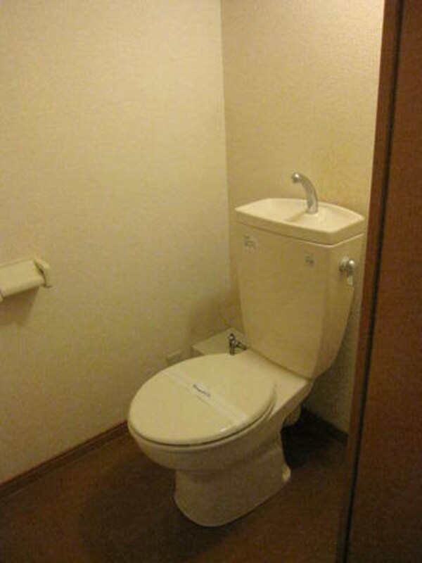 トイレ(★ゆったりしたトイレスペース★)