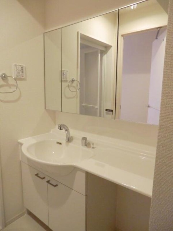 洗面(ワイドな洗面台)