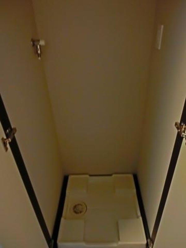 設備(独立洗濯機置き場)