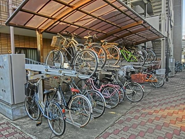 共有部分(自転車置き場)