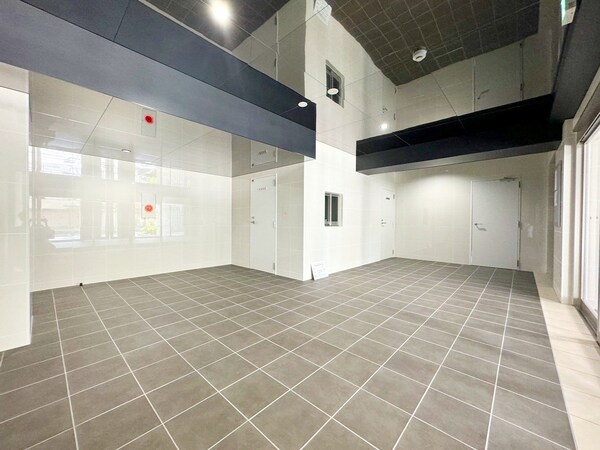 ロビー(ロビー)