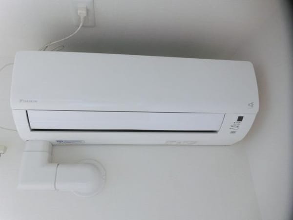 設備(エアコン付)