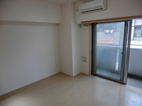 その他室内・内装(１台エアコン完備)