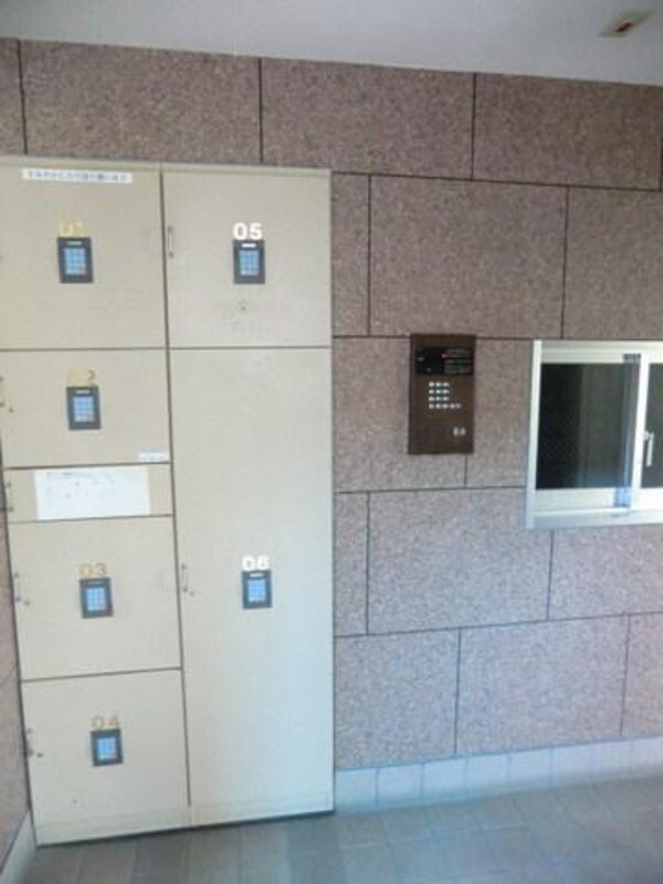 共有部分(宅配BOX付き)