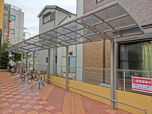 共有部分(屋根付き駐輪場)