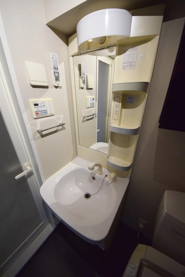 洗面(浴室テレビ付、ゆったりとバスタイムを楽しめる)