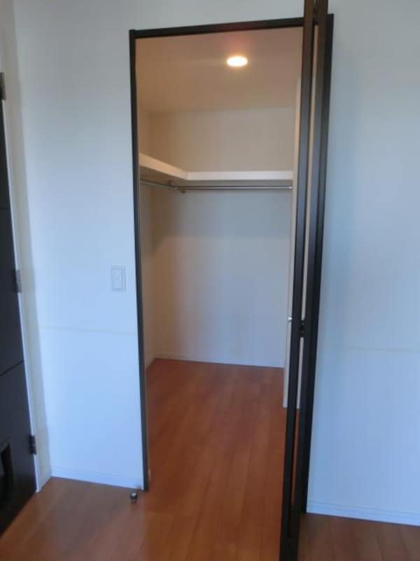 収納(使いやすいウォーキングクローゼット)