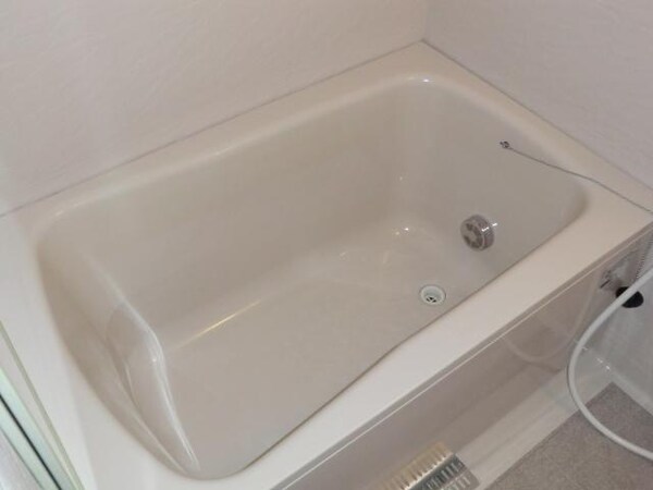 バス／シャワールーム等(あったか追い焚き機能付き浴室・浴室乾燥機有)