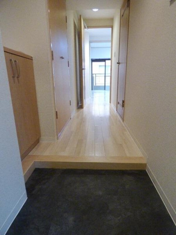 玄関(玄関収納ございます)