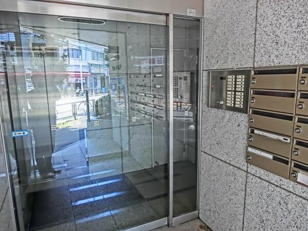 エントランス(オートロック付エントランス)