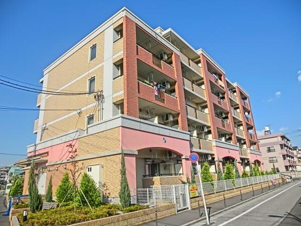 外観(オートロック　Bフレッツ完備)