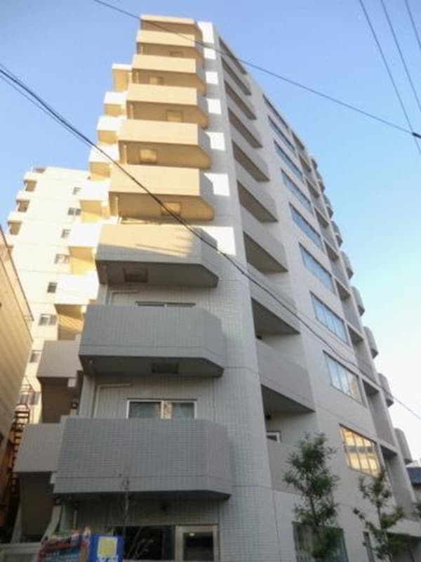 外観(頑丈鉄筋コンクリートマンション)