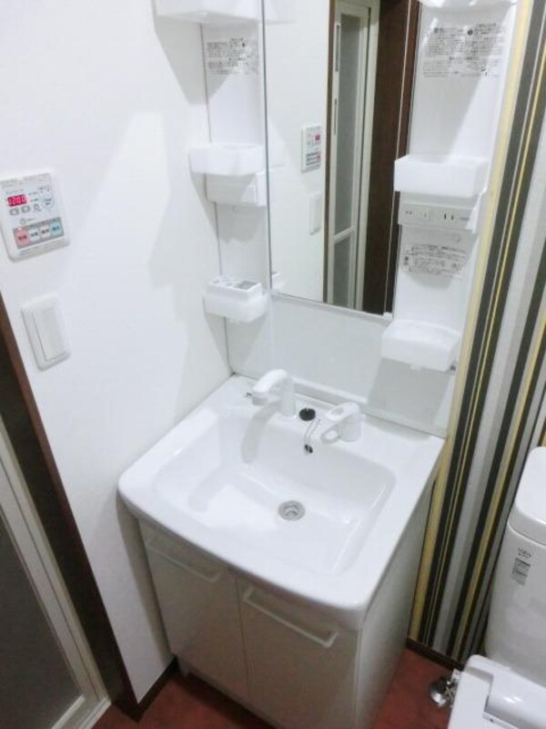 洗面(シャンプードレッサー付洗面台)