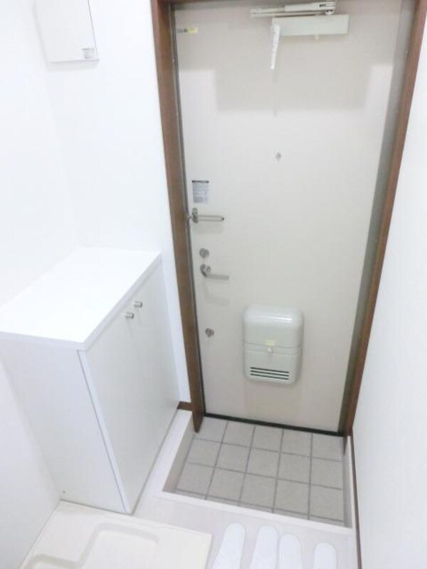 玄関(シューズＢＯＸ付玄関)