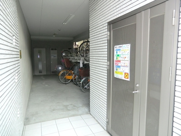 設備(敷地内ゴミ置場・駐輪場)