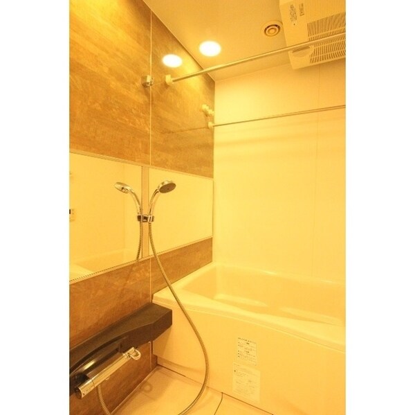 バス／シャワールーム等(バス／シャワールーム等)