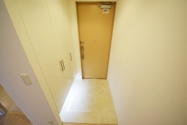 玄関(別部屋参考写真)