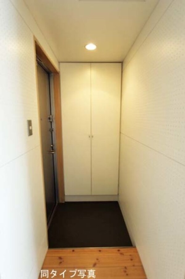 玄関(お部屋探しは株式会社　タウンハウジング　までお気軽にお問合…)