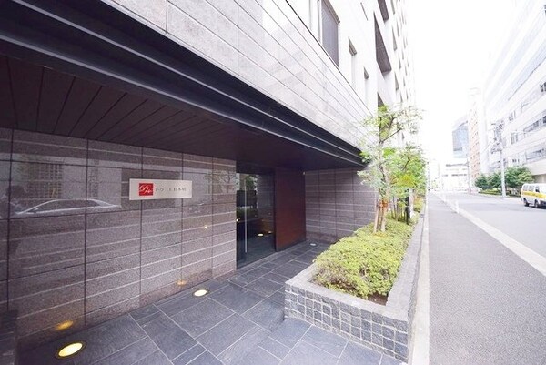エントランス(お問合せは(株)タウンハウジング赤坂店へ【03-5563-…)