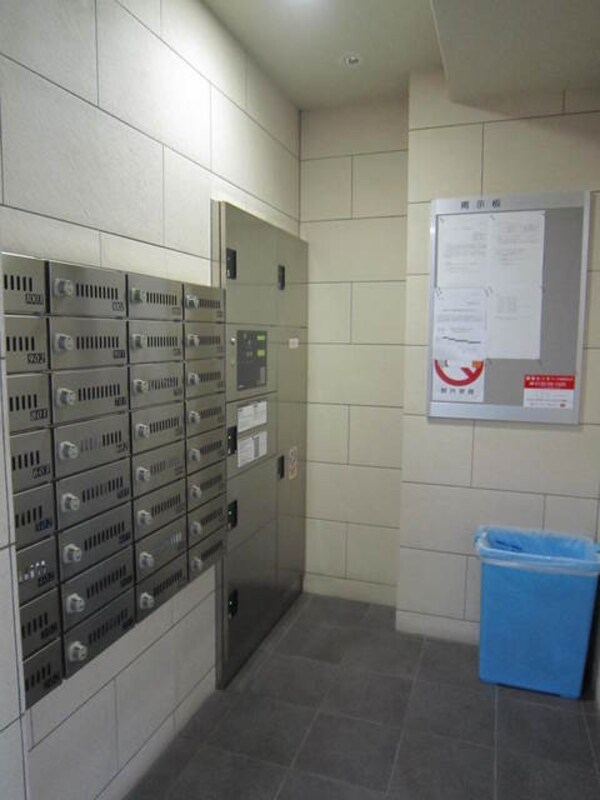 設備(宅配BOX)