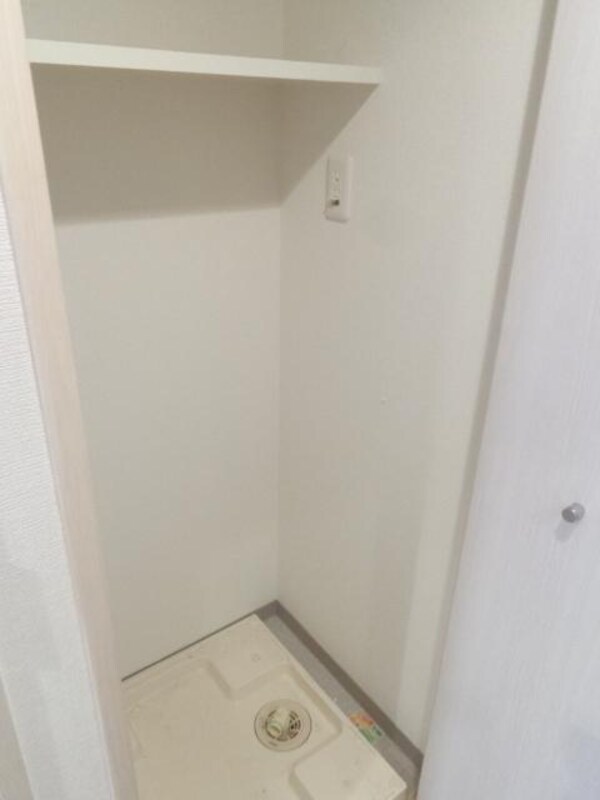 設備(室内洗濯機置場)