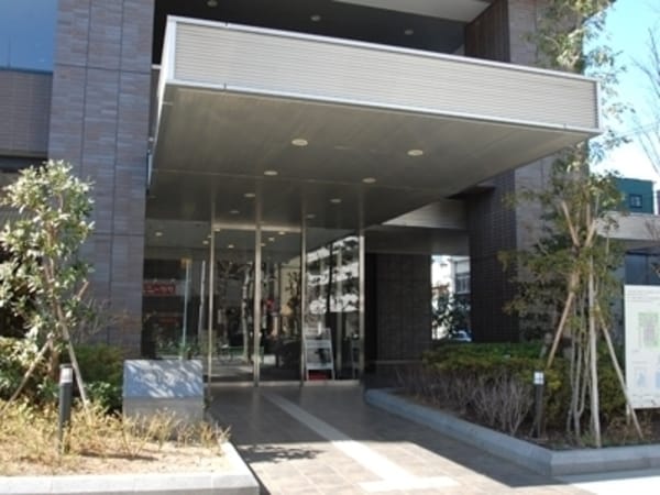 エントランス(お問合せは(株)タウンハウジングレジデンス事業部　赤坂店・…)