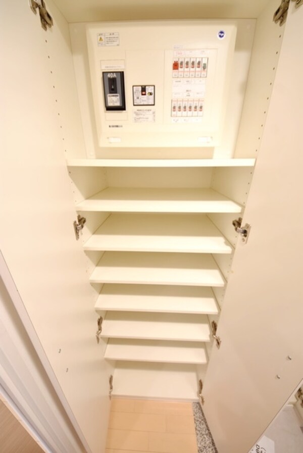 収納(お問合せは(株)タウンハウジングレジデンス事業部　赤坂店・…)