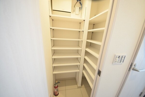 設備(シューズBOX)