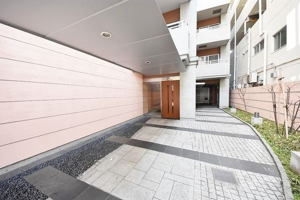 エントランス(【初期費用分割・クレカ対応】一都三県のお部屋探しは2025…)