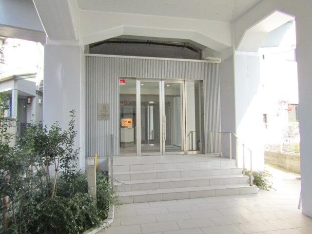 物件内観写真5　(★エントランス★)