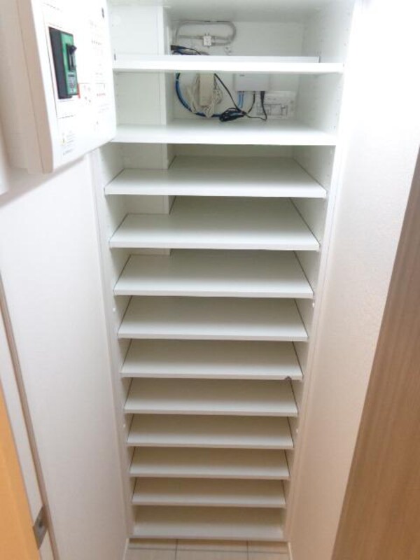 玄関(大容量シューズＢＯＸ)