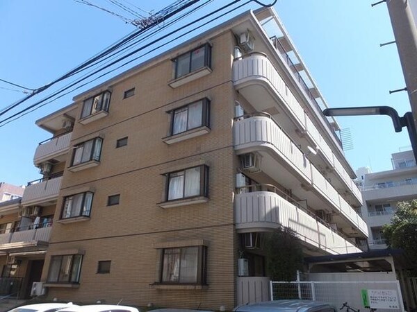 外観(外観タイル貼りの綺麗な外観★)