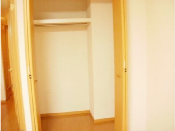 収納(同施工別部屋参照。)