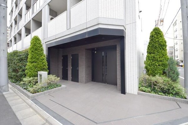 エントランス(建物入口)