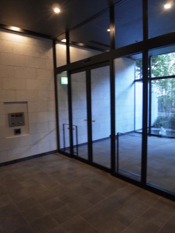 エントランス(部屋探しは株式会社　タウンハウジング　までお気軽にお問合せ…)