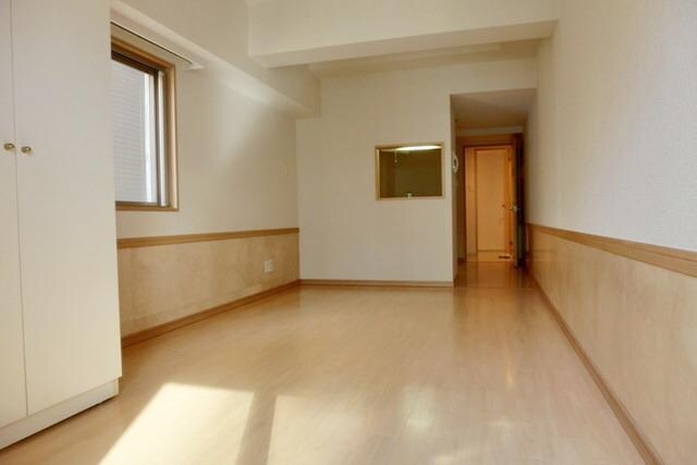 物件内観写真2　(★居室★)